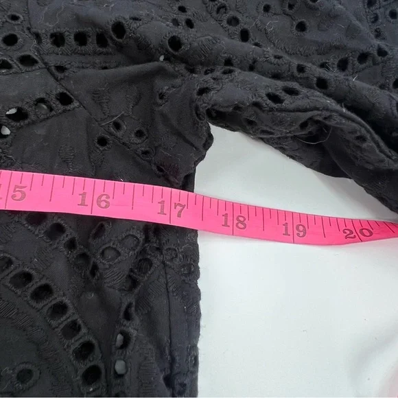 Evereve Elsie Eyelet Tie Front Blouse black sz XS - Picture 7 of 9